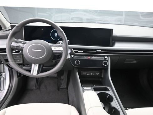 Used 2025 Hyundai Sonata SEL image 10