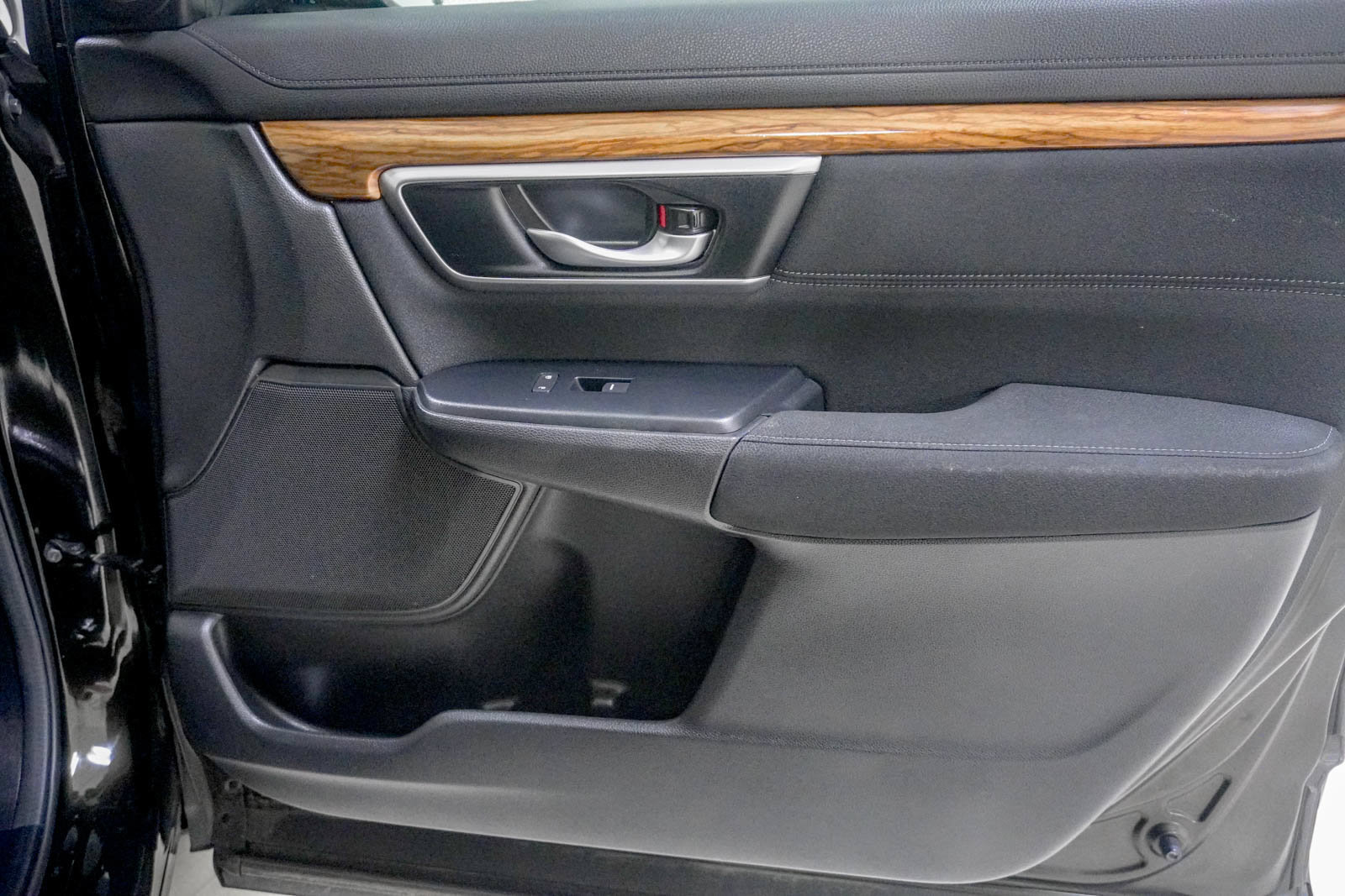 Used 2019 Honda CR-V EX image 30