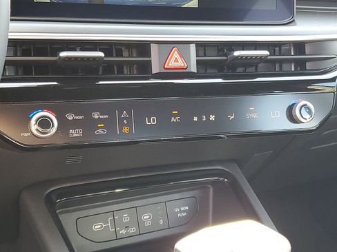 New 2026 Kia K5 GT-Line image 17