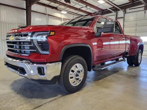 New 2026 Chevrolet Silverado 3500 LTZ w/ LTZ Convenience Package AWD/4WD image 2