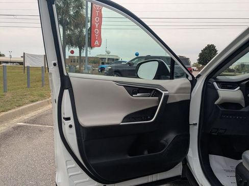 Used 2024 Toyota RAV4 Limited w/ Advanced Technology Package image 11