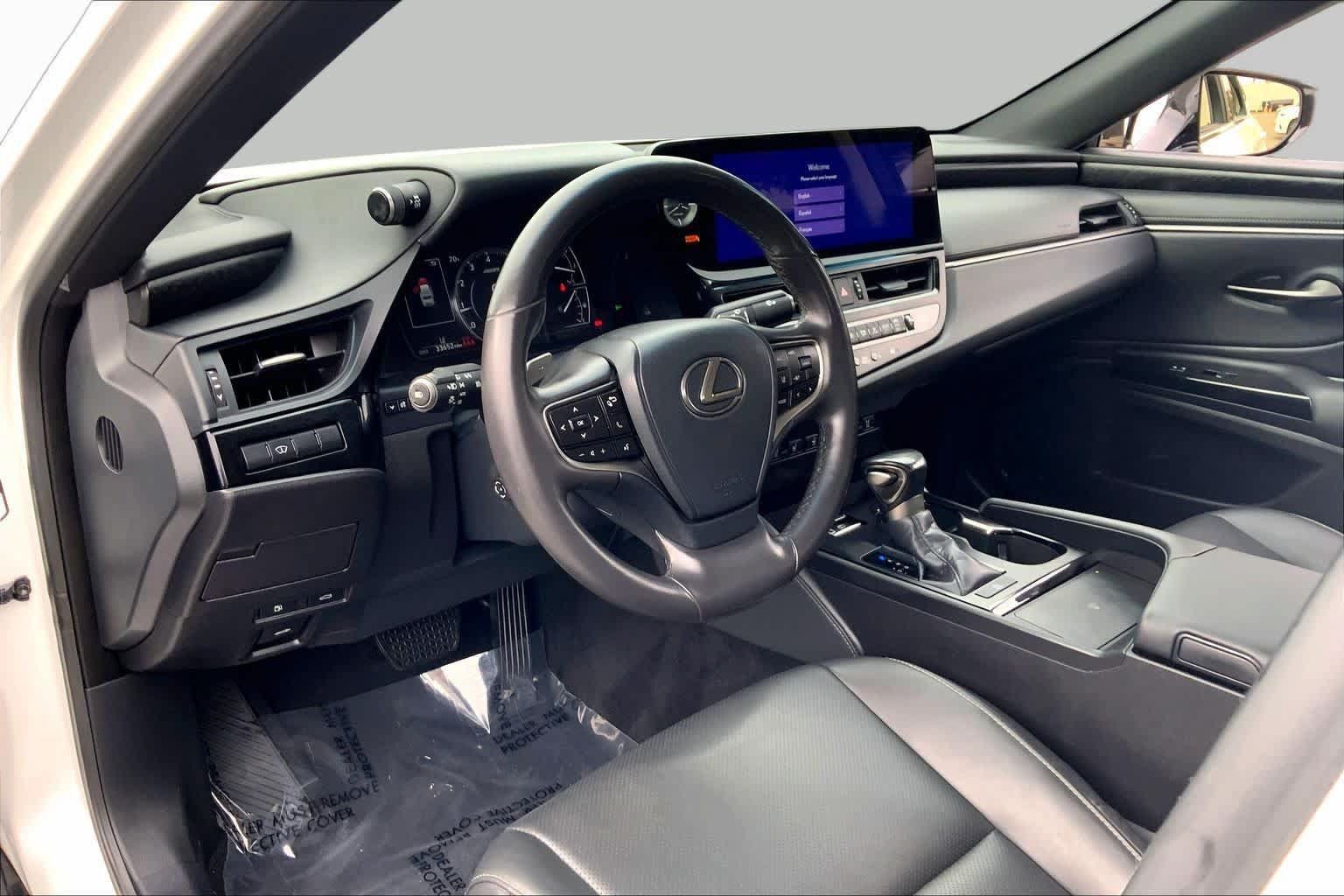Used 2024 Lexus ES 350 w/ Premium Package FWD image 18