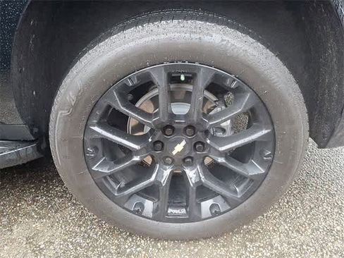 Certified 2024 Chevrolet Suburban LS image 5