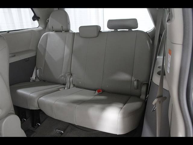 Used 2017 Toyota Sienna XLE Premium AWD/4WD image 20