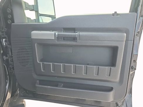 Used 2016 Ford F350 Lariat w/ Lariat Ultimate Package image 20