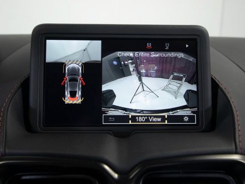 Used 2022 Aston Martin V8 Vantage Coupe image 29