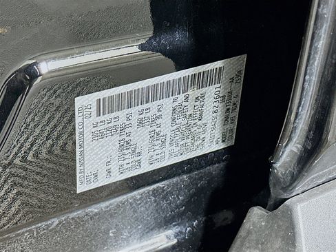 Used 2025 Nissan Rogue SV FWD image 12