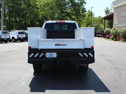 Used 2024 RAM 2500 Tradesman w/ Chrome Appearance Group AWD/4WD image 13