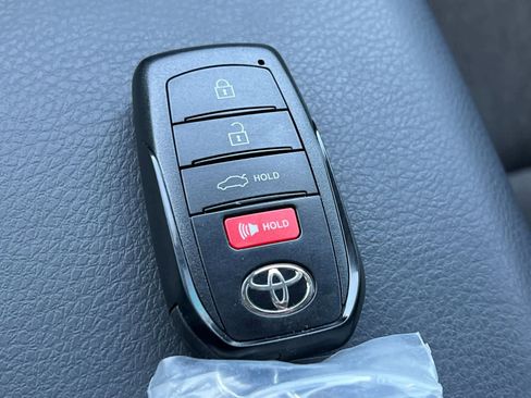 Used 2025 Toyota Camry LE FWD image 27