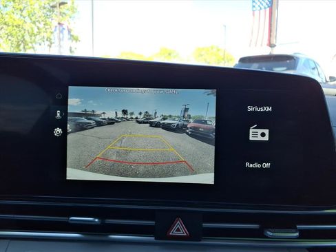 Certified 2025 Hyundai Elantra Limited image 21