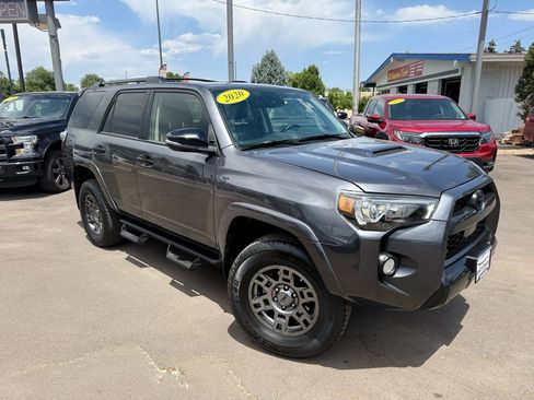 Used 2020 Toyota 4Runner Venture image 3