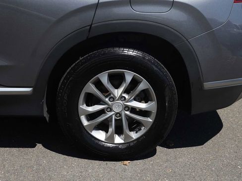Used 2019 Hyundai Santa Fe SE AWD/4WD image 13