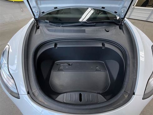 Used 2020 Tesla Model 3 Standard Range RWD image 29