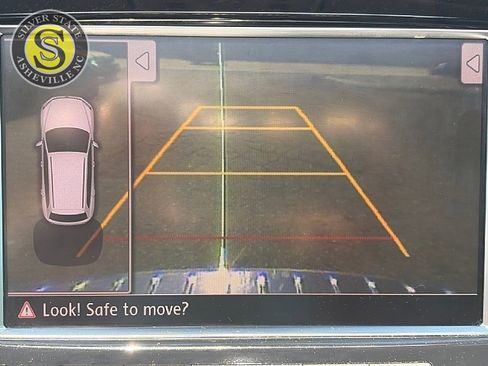 Used 2013 Volkswagen Touareg Executive image 26