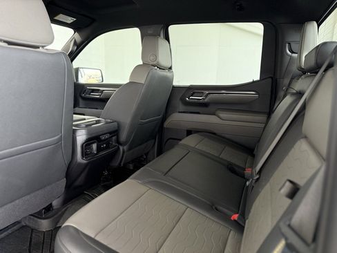 Used 2024 Chevrolet Silverado 1500 ZR2 w/ Technology Package image 54