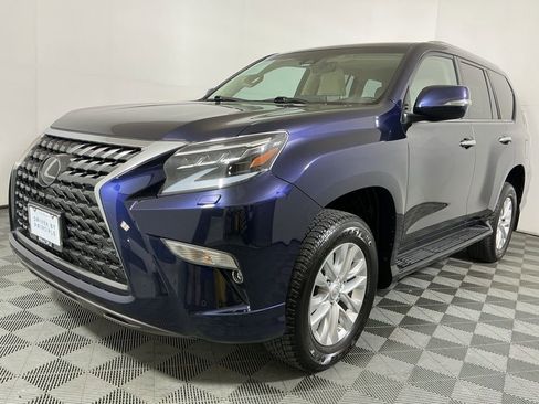 Used 2023 Lexus GX 460 Premium image 2