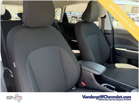 Used 2025 Hyundai Kona SEL FWD image 24