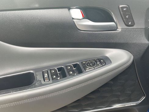 Used 2021 Hyundai Santa Fe Limited AWD/4WD image 20