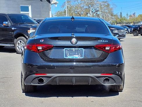 Used 2023 Alfa Romeo Giulia Veloce image 6