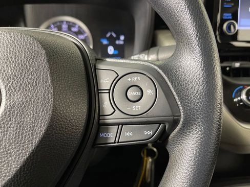 Certified 2022 Toyota Corolla LE image 27