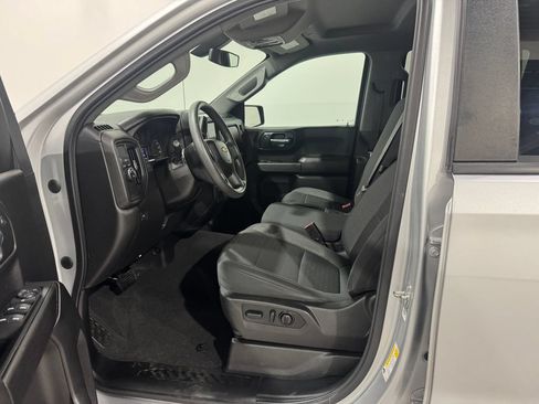 Used 2022 Chevrolet Silverado 1500 Custom RWD image 16