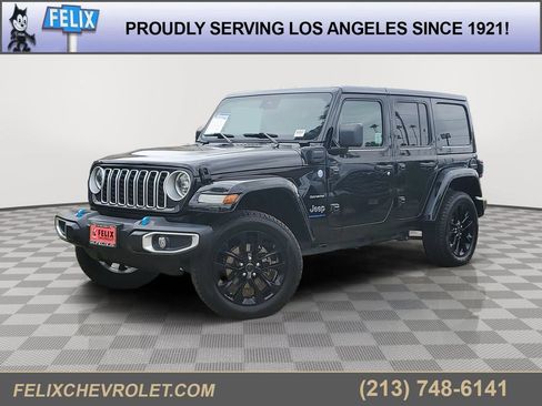 Used 2024 Jeep Wrangler Unlimited Sahara AWD/4WD image 1
