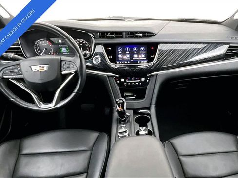 Used 2025 Cadillac XT6 Premium Luxury image 21