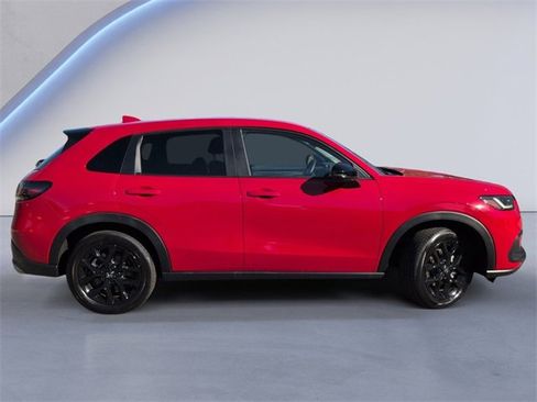 Used 2025 Honda HR-V Sport image 3