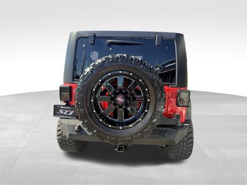 Used 2013 Jeep Wrangler Unlimited Sport AWD/4WD image 8