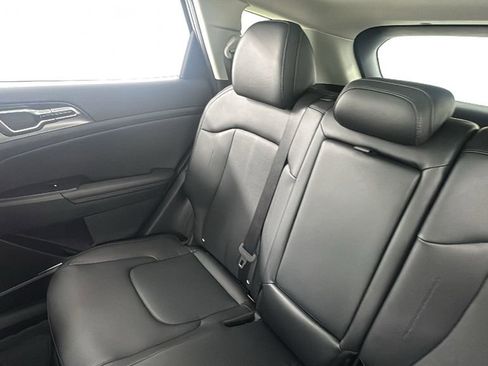 New 2026 Kia Sportage EX image 14