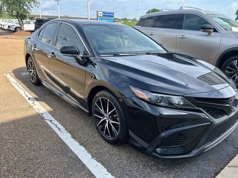 Used 2023 Toyota Camry SE FWD image 41