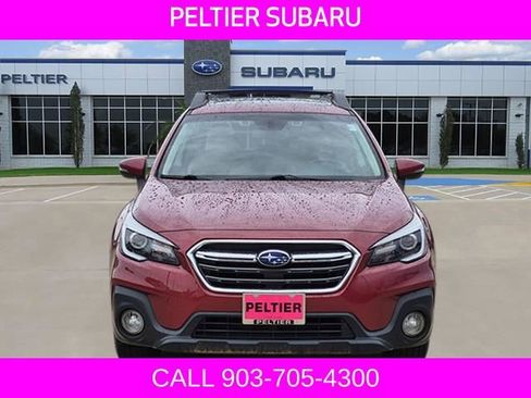 Used 2018 Subaru Outback 2.5i Limited AWD/4WD image 2