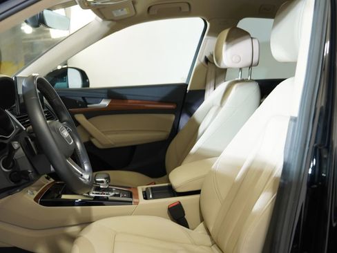 Used 2021 Audi Q5 2.0T Premium image 4