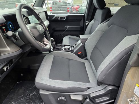 New 2025 Ford Bronco Big Bend image 8