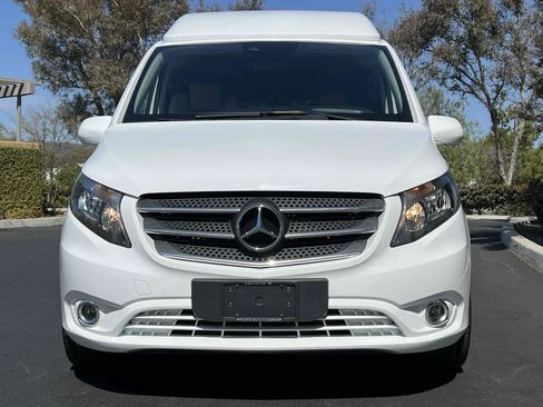 Used 2020 Mercedes-Benz Metris Passenger image 71