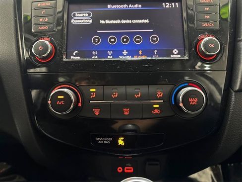 Used 2019 Nissan Rogue S AWD/4WD image 26