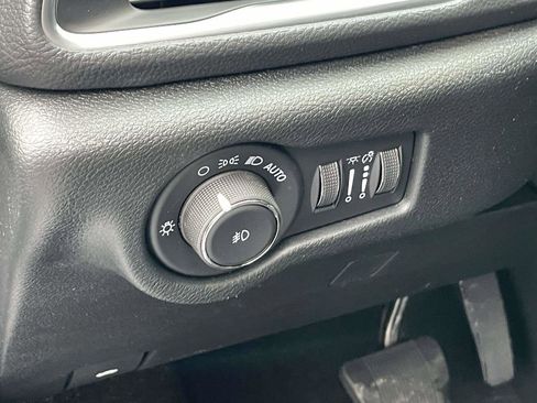 New 2026 Chrysler Pacifica Limited w/ S Appearance Package image 32