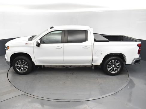 Used 2022 Chevrolet Silverado 1500 LT w/ Z71 Off-Road Package image 28