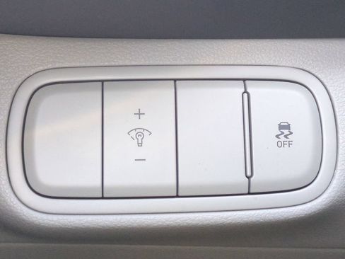 New 2026 Hyundai Venue SEL FWD image 28