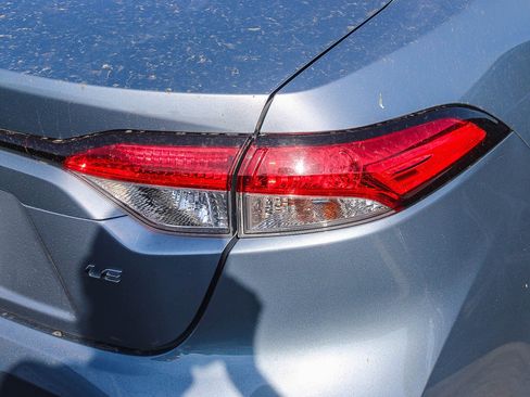 Used 2024 Toyota Corolla LE FWD image 15