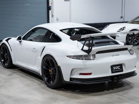 Used 2016 Porsche 911 GT3 RS RWD image 13