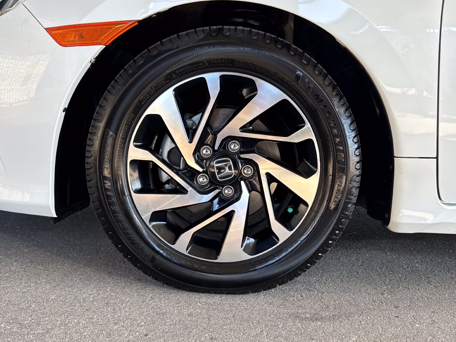 Used 2018 Honda Civic EX image 18