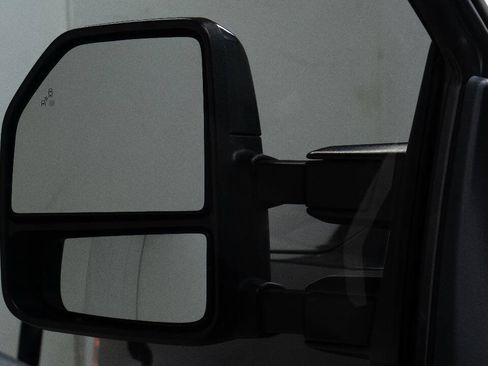 Used 2019 Ford F250 Lariat w/ Lariat Ultimate Package AWD/4WD image 13