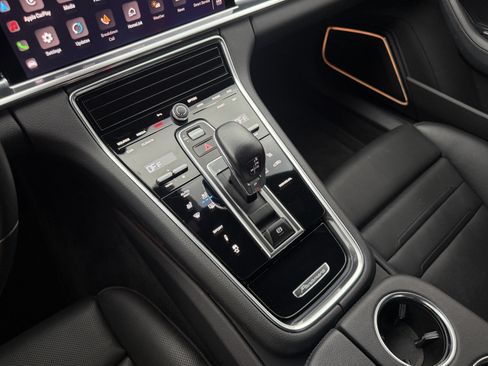 Certified 2023 Porsche Panamera 4 Platinum Edition AWD/4WD image 32