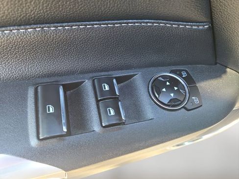 Used 2023 Ford Mustang Premium image 17