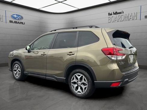Used 2023 Subaru Forester Premium AWD/4WD image 8
