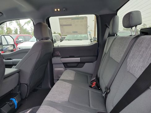 New 2026 Ford F250 XLT w/ XLT Premium Package image 25