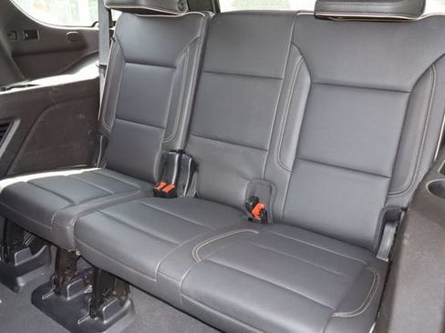Used 2021 GMC Yukon SLT w/ Rear Media and Nav Package RWD image 7
