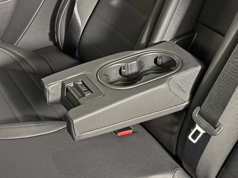 Used 2026 Porsche Panamera 4 image 35