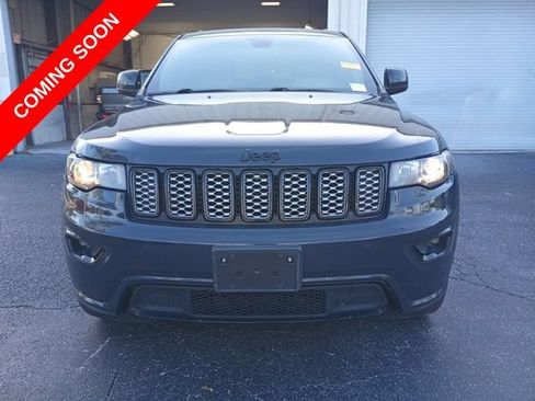 Used 2018 Jeep Grand Cherokee Altitude AWD/4WD image 1